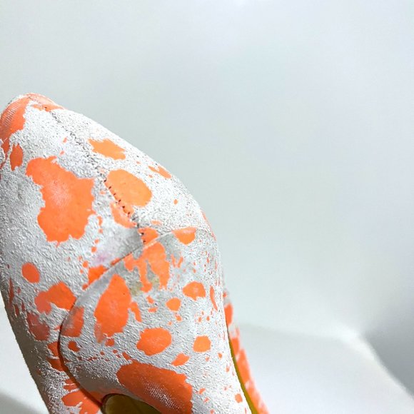 Kelsi Dagger Lillian Paint Splatter Pumps - Picture 10 of 17